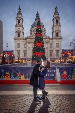 Karácsonyi vásár párfotózás a Szent István Bazilika előtt
