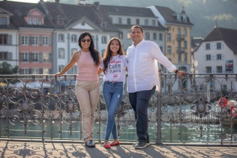 Familienfoto in Luzern, Schweiz 