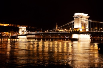 A Lánchíd Éjszaka, Budapest