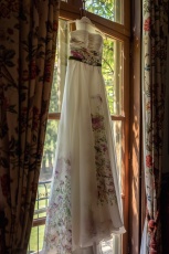 Daalarna wedding dress of Benes Anita in the window